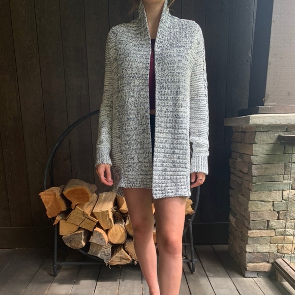 Cardigan - Picture 2 of 4